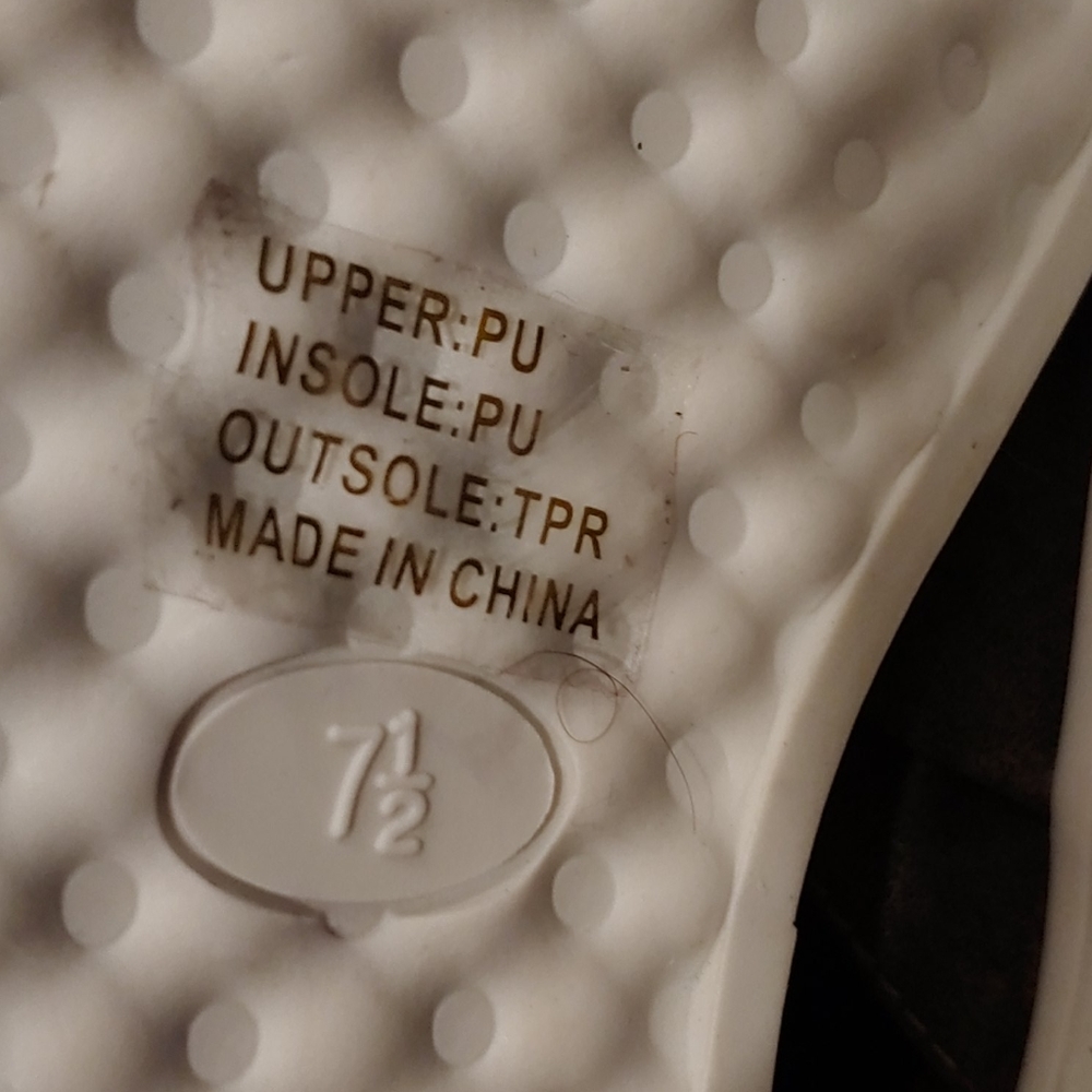 TC Sneakers - Picture 6 of 7